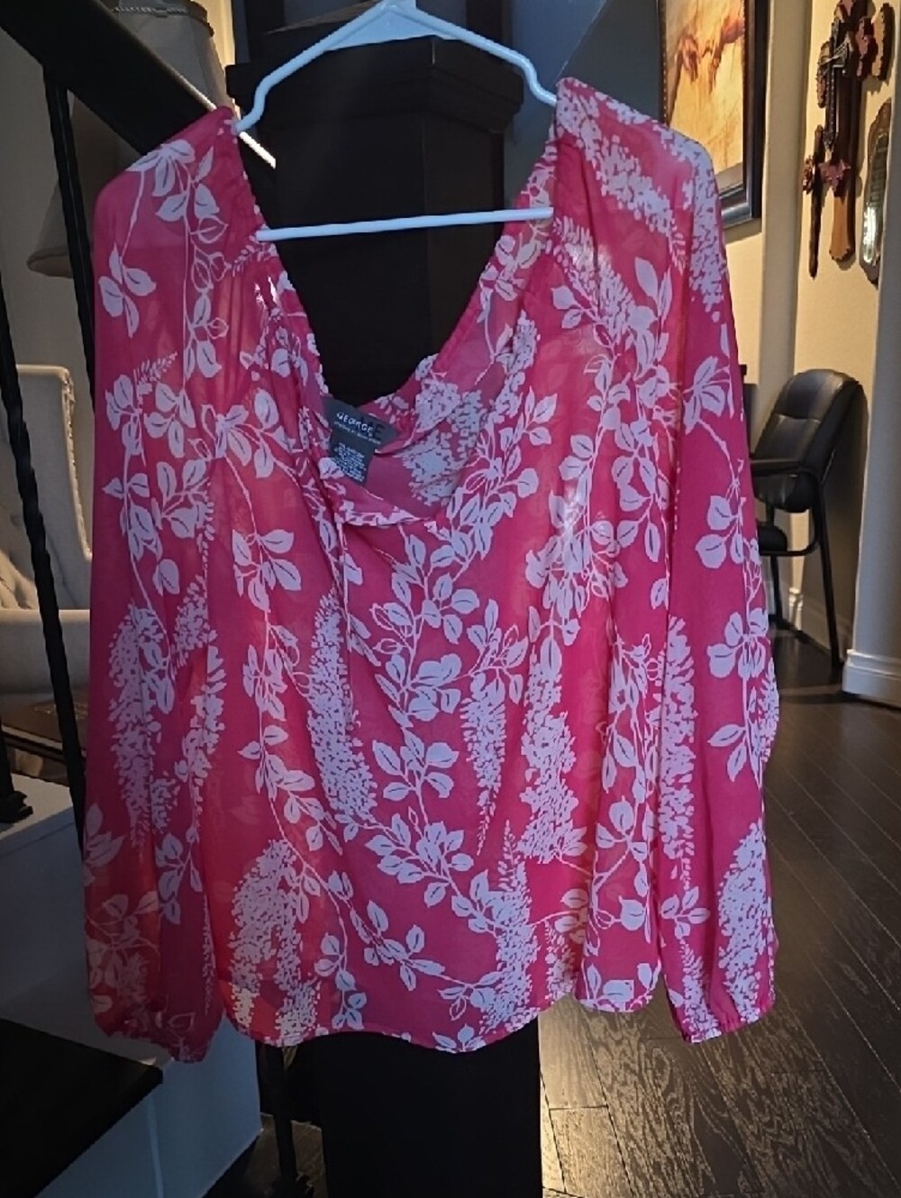 George Pink and White Floral V-Neck Long-Sleeve Blouse - Picture 7 of 11